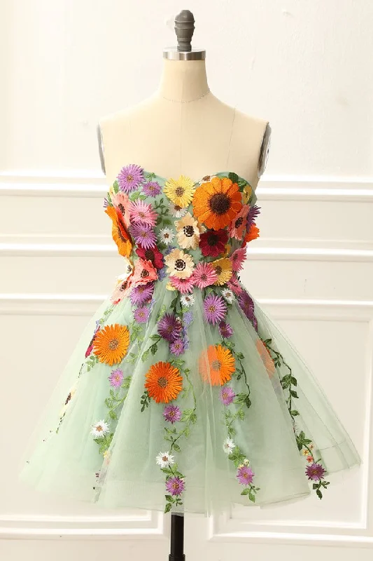 sleek dressLight Green Strapless 3D Appliques Tulle Homecoming Dress