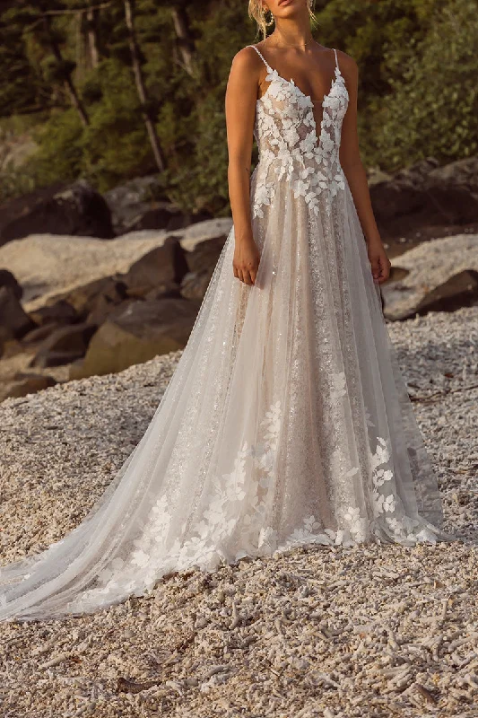 comfy maxi dressA Line V Neck Lace Appliques Boho Wedding Dress with Sweep Train QW2654