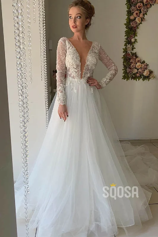 mini dressA-line Attractive V-neck Lace Long Sleeves Wedding Dress with Court Train QW2141