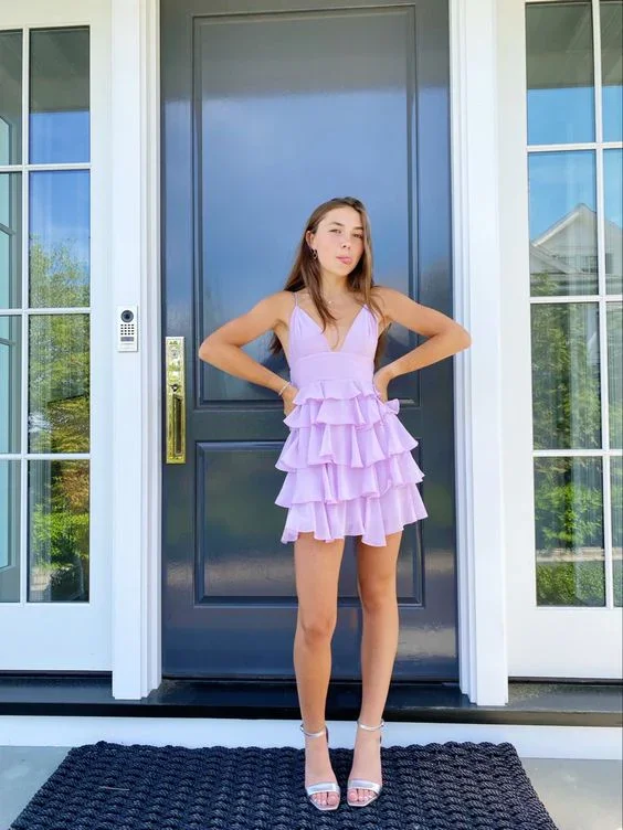 ashionable dressA-line V Neck Light Lavender Short Homecoming Dress Layered Cute Homecoming Dress Y2721